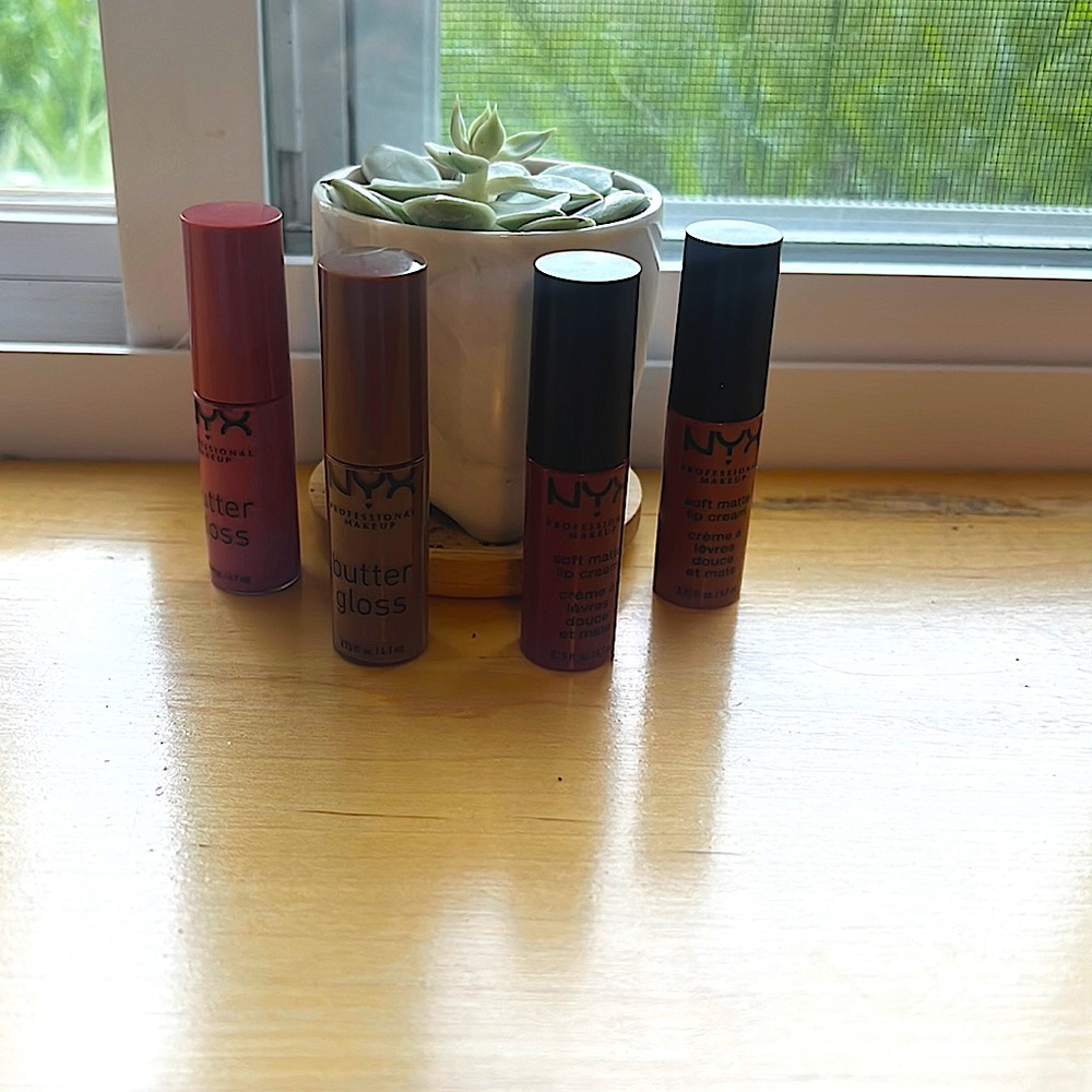 Butter gloss and lip cream